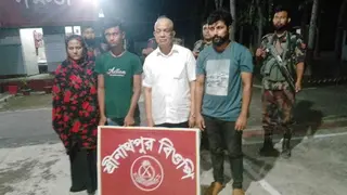 ভারতে পালানোর সময় সাবেক ভূমিমন্ত্রী নারায়ন চন্দ্র আটক